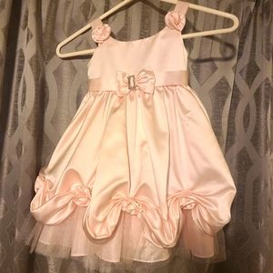 NWOT Girls muneca dress size 2T